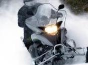 Environnement scooters neiges interdits dans parc naturel Yellowstone