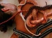 Découvrez massage serpents vivants
