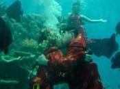 couple s'est marié sous l'eau, dans gigantesque aquarium