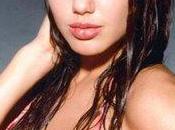 photos exclusives d’Angelina Jolie sexy alors qu’elle n’avait
