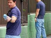 Mark Wahlberg pisse murs