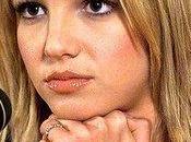 Britney Spears veut réduire taille seins