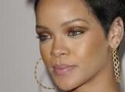 Rihanna retourne studio