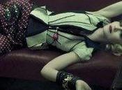 Madonna reste visage marque Louis Vuitton