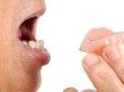 femme arrache sexe patron avec dents