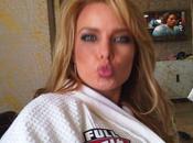 Twitter Erika Schoenderg