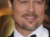 Brad Pitt, accro lingettes