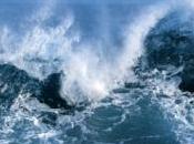 récif artificiel amplifie vagues pour surfeurs