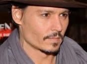 Johnny Depp part déserte pour retrouver normale
