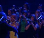 chorale imite tonnerre avec leurs pieds mains