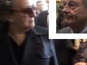 Jacques Chirac pris main dans (pas Bernadette)