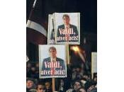 Lettonie: protestations contre mesures d'austérité