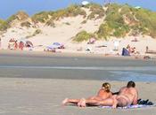 vacances naturistes l'homophobie plage... ENQUETE