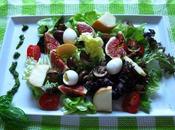 Salade figues, scamorza fumée oeufs caille mollets