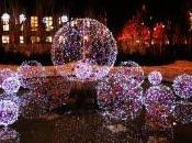 Champs Elysées fêtent Noël