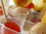 Noël, idées d’amuses-bouche mini-brochette boudin blanc, pomme cerise confite