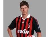 Huntelaar pense encore partir