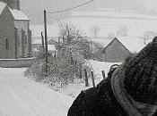 place confettis blancs...