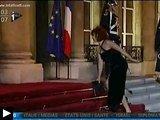 Video: Mylène Farmer chute marches l'Elysée