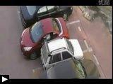 videos: chine, parking c'est chacun pour motard très cool regis perd contôle moto