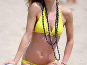 Bikini beach volley pour Annalynne McCord