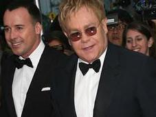 Elton John banni d'Egypte pour remarques Jésus