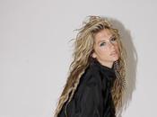 Kesha s'envoie l'air pour Video Music Awards 2010