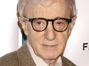 Woody Allen pose questions presse