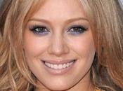 Community saison star Lizzie McGuire arrive