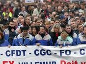 Molex affiche resultats "record" augmente dividende…mais refuse financer plan social