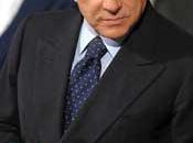 Avec Berlusconi, maires italiens pondent règlements anti-minijupe