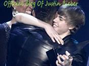Justin Bieber triomphe American Music Awards 2010