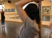 veut épouser fils exclu internet mère d'Alban déhanche barre strip tease