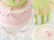 Cupcakes "Marie-Antoinette" l'eau rose, pistache framboise