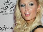 Paris Hilton évacuée d'un avion