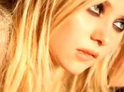 Taylor Momsen vidéo sexy pour parfum Parlez-moi d'Amour