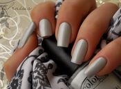 Color Club Pretty Platinum