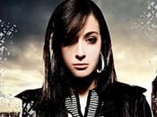 Kenza Farah nouveau single, Sans jamais plaindre