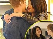 Justin Bieber Selena Gomez Vivent leur Amour grand jour