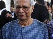Muhammad Yunus licencié Grameen Bank
