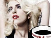 Lady Gaga dessine bracelet prière pour Japon