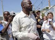Wyclef s'est pris balle dans main selon rapport police juste coupé éclat verre