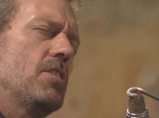 Hugh Laurie VIDEO Quand House chante live donne