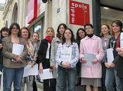 Laval (53) salariées librairie Chapitre (ex-Siloë) manifestent leur colère(