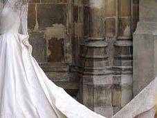 Découvrez enfin robe mariée Kate Middleton