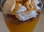 Crème mangue mandarine, crumble chantilly coco, fruit passion.