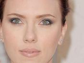 Scarlett Johansson change couleur cheveux
