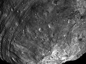 Visite l’astéroïde Vesta