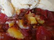 Crumble nectarines blanches, framboises pralinoise