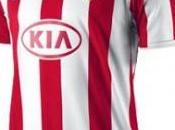 Flores répond Forlan